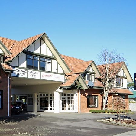 Champers Motor Inn Лоуэр-Хатт Экстерьер фото