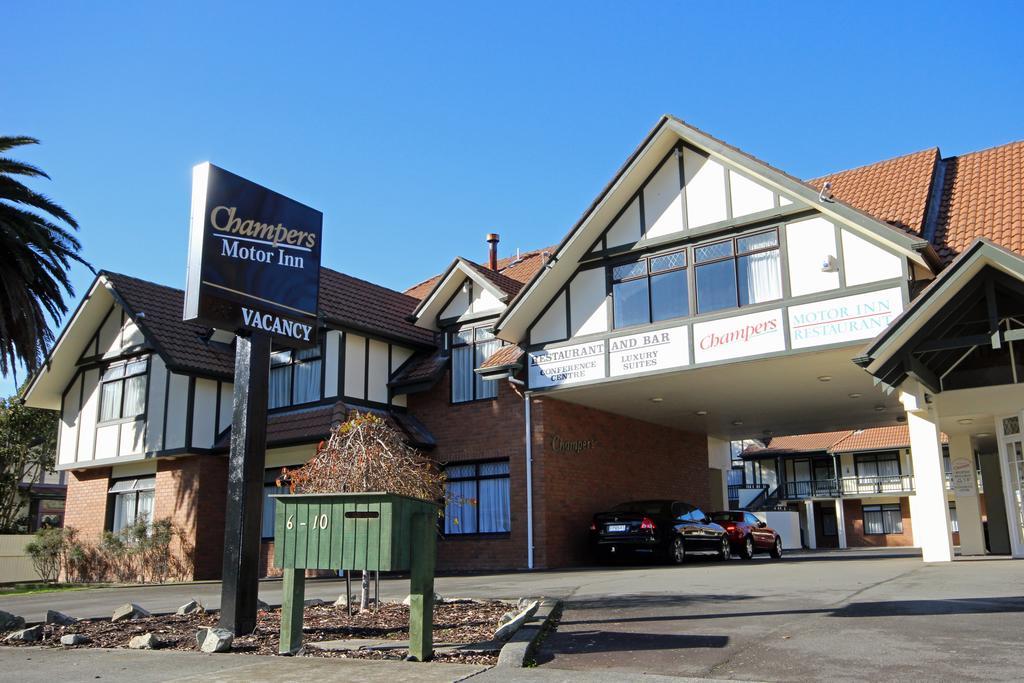 Champers Motor Inn Лоуэр-Хатт Экстерьер фото